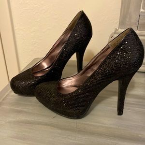 GLO Jeans black sequin heels in size 7.5